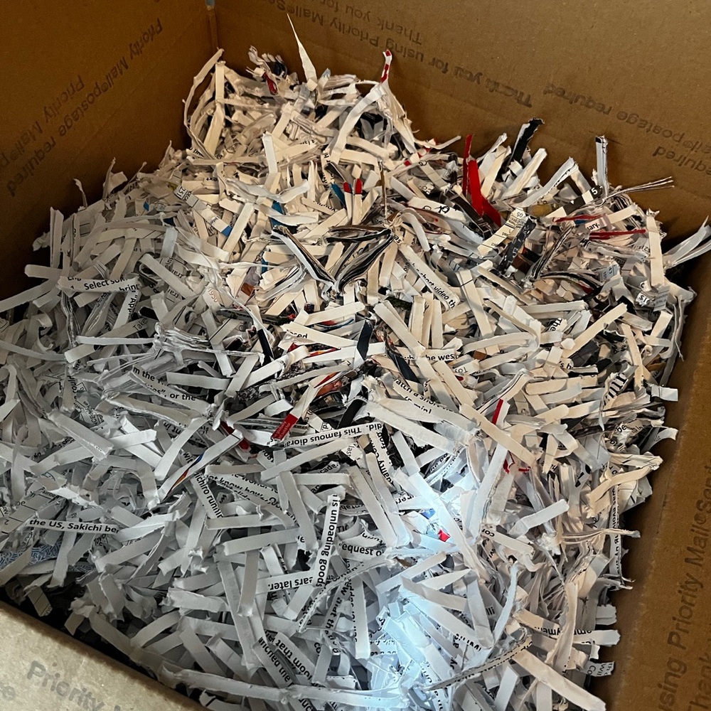 Shredded Paper for Packing and Crafting
